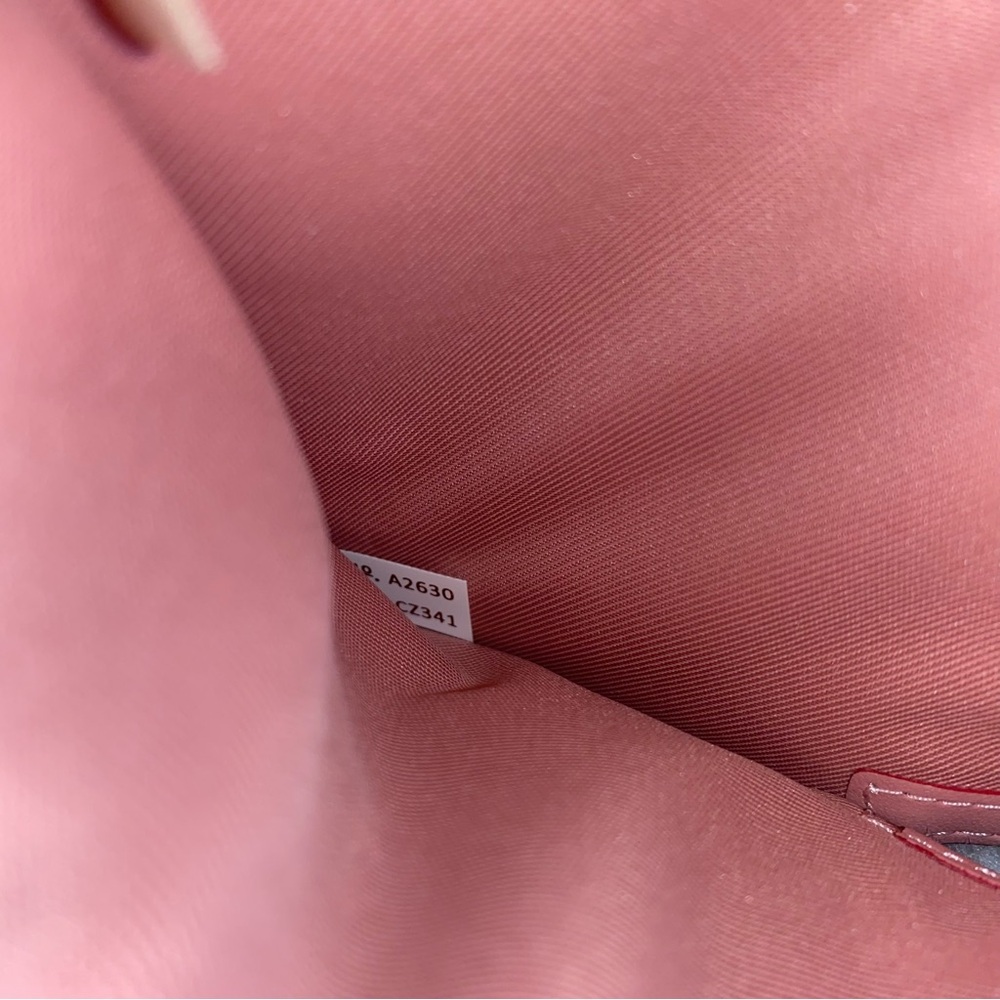 Coach 💗 Medium Corner Zip Wallet In Signature Leather New Pink Petal - Picture 7 of 10